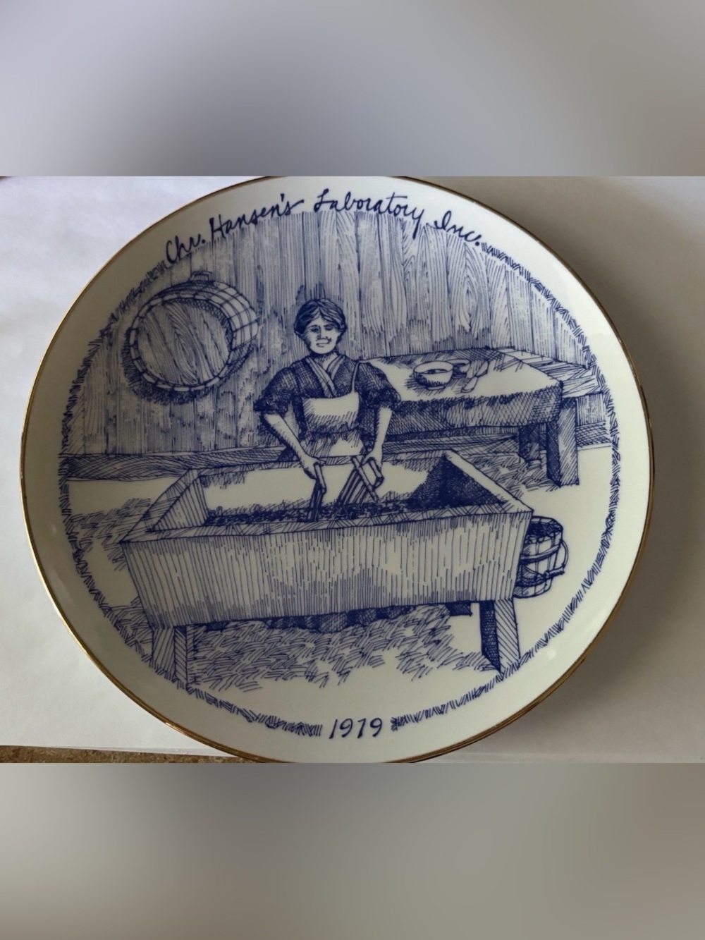 Chris Hansen's Laboratory Collectors 7 1/2” Plate 1979